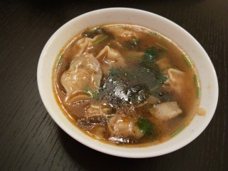 17、新文美食 骨汤三鲜馅混沌,谁吃多少自己动手。