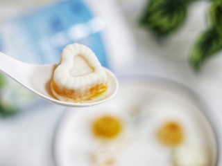 7、百变水果 芒果冰格,颜值超高。