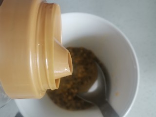 4、百香果蜂蜜饮,加蜂蜜