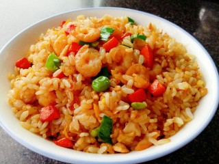 15、虾仁炒饭,色香味俱全