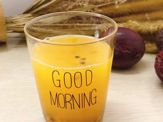 10、百香果蜜糖水,可以喝啦～～