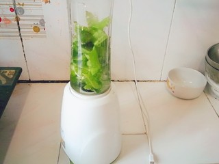 2、翡翠凉皮（不用洗面的凉皮）,青菜打汁