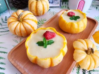 10、奶香金瓜燕麦糊,又漂亮又好吃，还营养丰富，喜欢的亲们赶紧做起来吧~