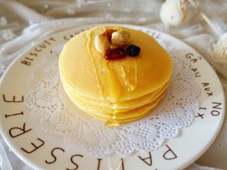 12、奶香玉米饼,淋上蜂蜜也很不错哦～