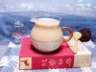 15、香芋奶茶,浓郁的香芋味道，香甜软糯可口奥！