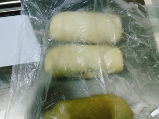 10、奶香吐司,继续松弛15分钟