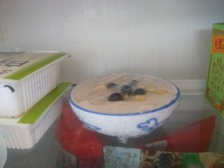 16、苹果布丁,放入冰箱冷藏。