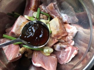 5、美味烤排骨,蚝油