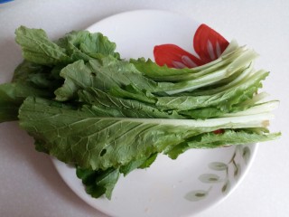 2、什锦炒饭,小白菜一把清洗干净备用