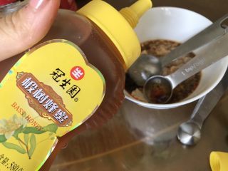 7、五分钟搞定芝麻拌面,加上蜂蜜