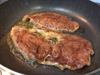 21、超满足便当（5）,放入鸡胸肉