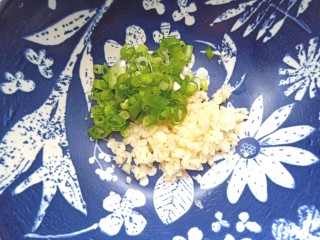 9、雪碧凉面,葱花