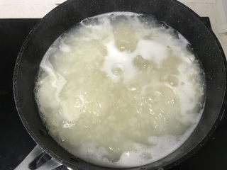 13、山药枸杞粥,小火炖煮20-30分钟；