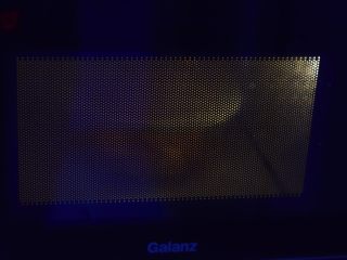 4、暖心红薯拿铁,盖上盖子,放入微波炉高火五分钟。