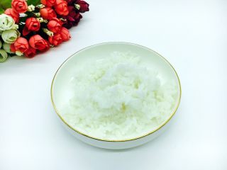 18、 #咸味# 蔬菜蛋炒饭,主要食材：剩米饭