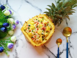 17、菠萝炒饭,高颜值的炒饭。