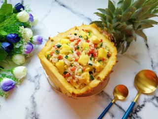 18、菠萝炒饭,味道一级棒。