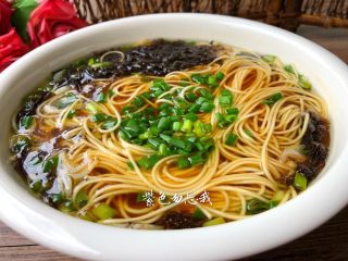 9、葱花汤面,成品图二