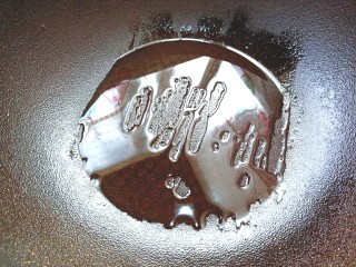 8、土豆疙瘩汤,起锅烧油