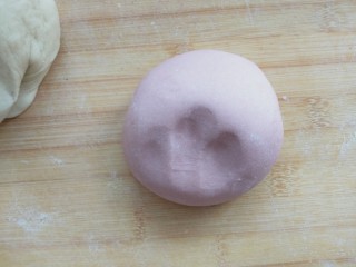 9、花样面食-鞭炮猪,揉均匀