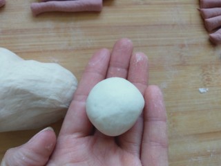 17、花样面食-鞭炮猪,揪块面团揉园