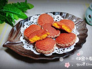 19、南瓜糯米薯片饼,再来一张成品图,颜色好看极了!