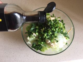 24、夏日减肥食谱之凉拌菜,少许醋，喜欢酸的多放