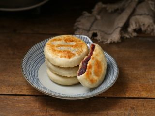 12、烫面豆沙饼,成品图