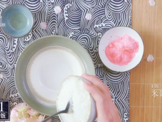 2、樱花寿司-踏青赏春最佳美食伴侣,半碗熟米饭