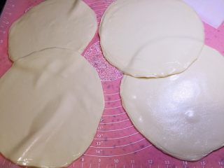 8、蒸饼,全部擀好