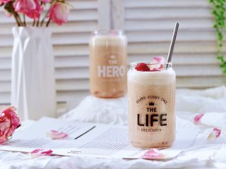 16、苹果蔓越莓奶昔,成品一