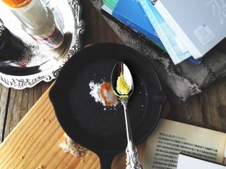 11、简单无油的 焗咖喱肉丸,再放入鸡精