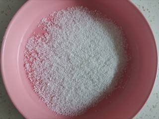 12、草莓奶冻,准备椰蓉