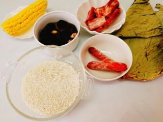 1、荷香糯米排骨,               食材大集合