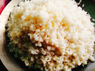 12、荷香糯米排骨,                 沥干水分