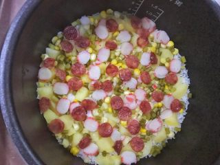 18、超满足便当（21）,拿出鱼丸看见米饭是不是很有食欲