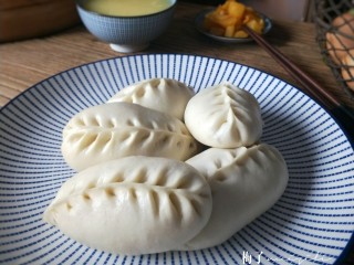 26、肉沫粉丝包,成品图