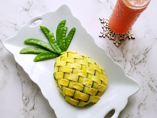 13、菠萝蛋包饭,成品图，孩子着急吃，都没好好拍个照????