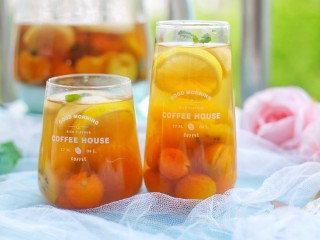 13、自制高颜值低卡水果茶,无敌好喝。