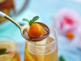 14、自制高颜值低卡水果茶,棒棒哒。