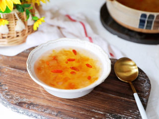 13、桃胶皂角米雪燕羹,图四