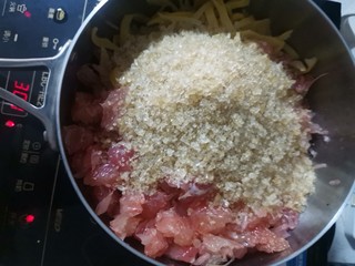 10、蜂蜜柚子茶,加入黄冰糖