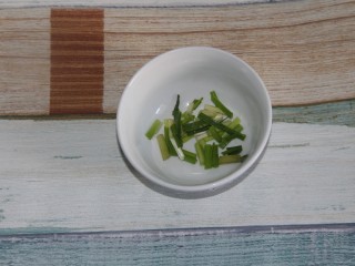 4、香菇牛肉炒饭,切点葱，