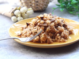 15、香菇牛肉炒饭,哈哈，开餐了