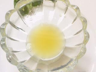 7、姜撞奶,姜汁备用～