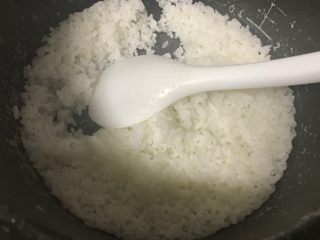 10、爱心咖喱饭,米饭提前煮好。