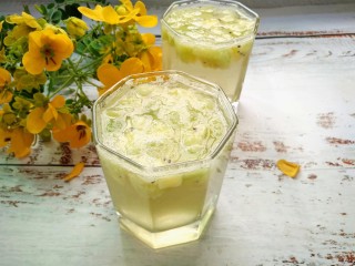 7、猕猴桃苹果醋饮,冰镇一下口感更佳