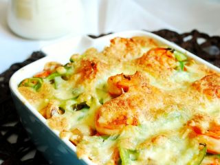 13、剩米饭华丽大变身——虾仁焗饭,成品。