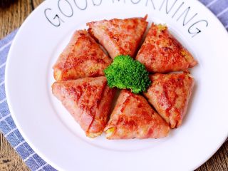 12、培根包饭—小小炒饭的另一种高大上吃法,美美的早餐完成了，快享用吧～