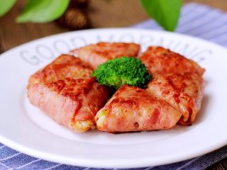 13、培根包饭—小小炒饭的另一种高大上吃法,成品。